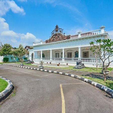 Tirtodipuran Hotel By Natts Hospitality Indonesia Джокьякарта Экстерьер фото