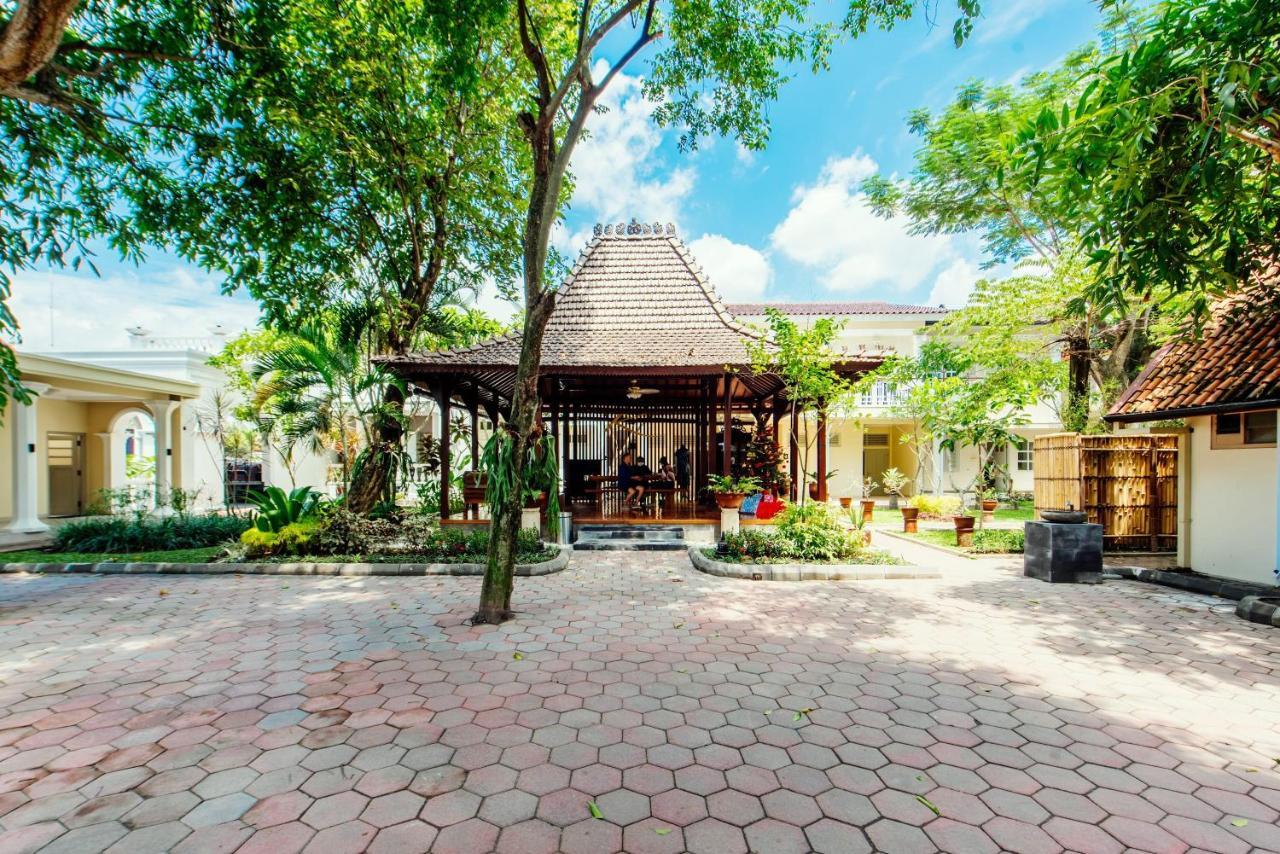 Tirtodipuran Hotel By Natts Hospitality Indonesia Джокьякарта Экстерьер фото