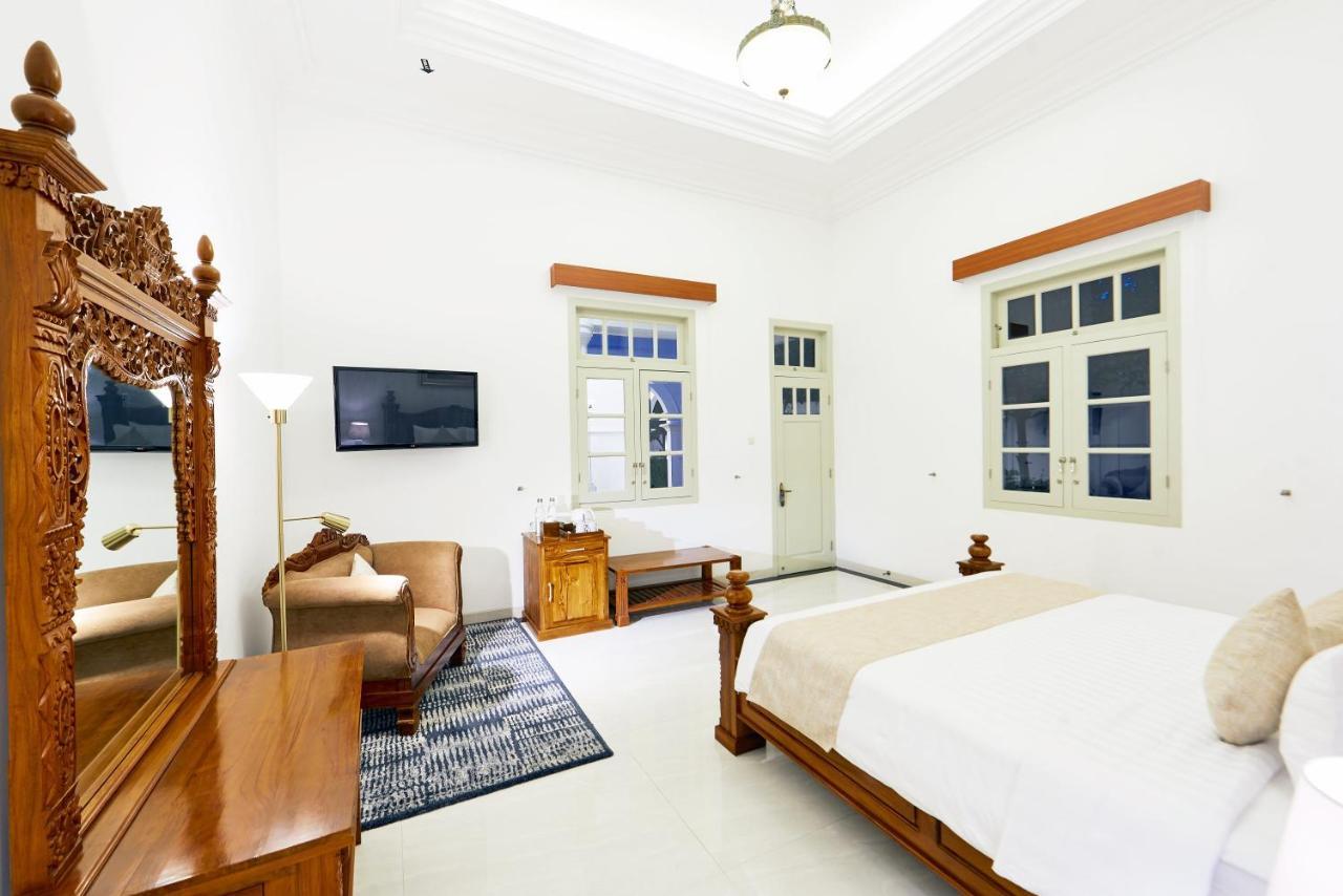 Tirtodipuran Hotel By Natts Hospitality Indonesia Джокьякарта Экстерьер фото